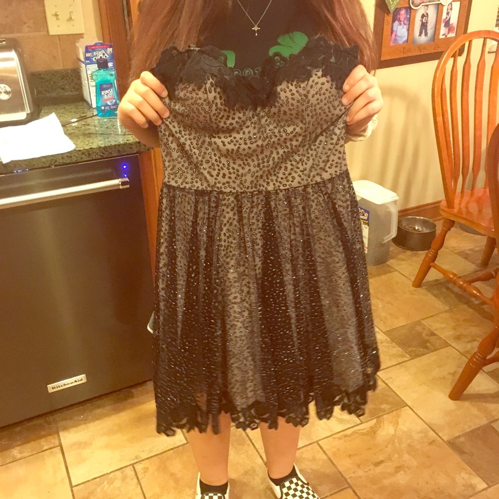City Triangle dress, NWT